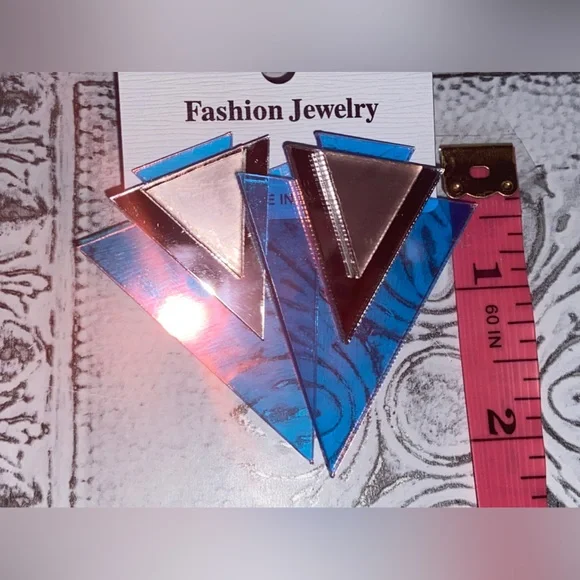 ⏬Triangle Shaped Funky Fun Far-out Earrings- Geometric and Colorful ⏫ - Picture 6 of 10